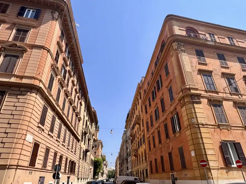 ROMA CENTRO IN ESCLUSIVA – Prestigioso Appartamento, zona Prati Borgo.